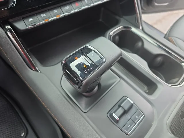 Used 2024 Silver GMC AT4 image 26