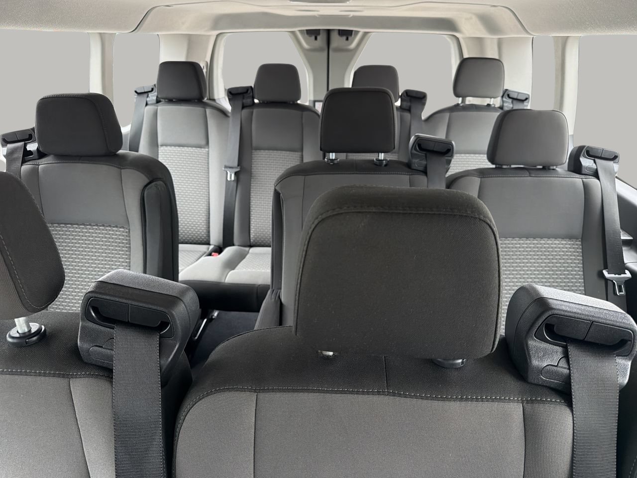 Used 2025 Oxford White Ford XLT image 17