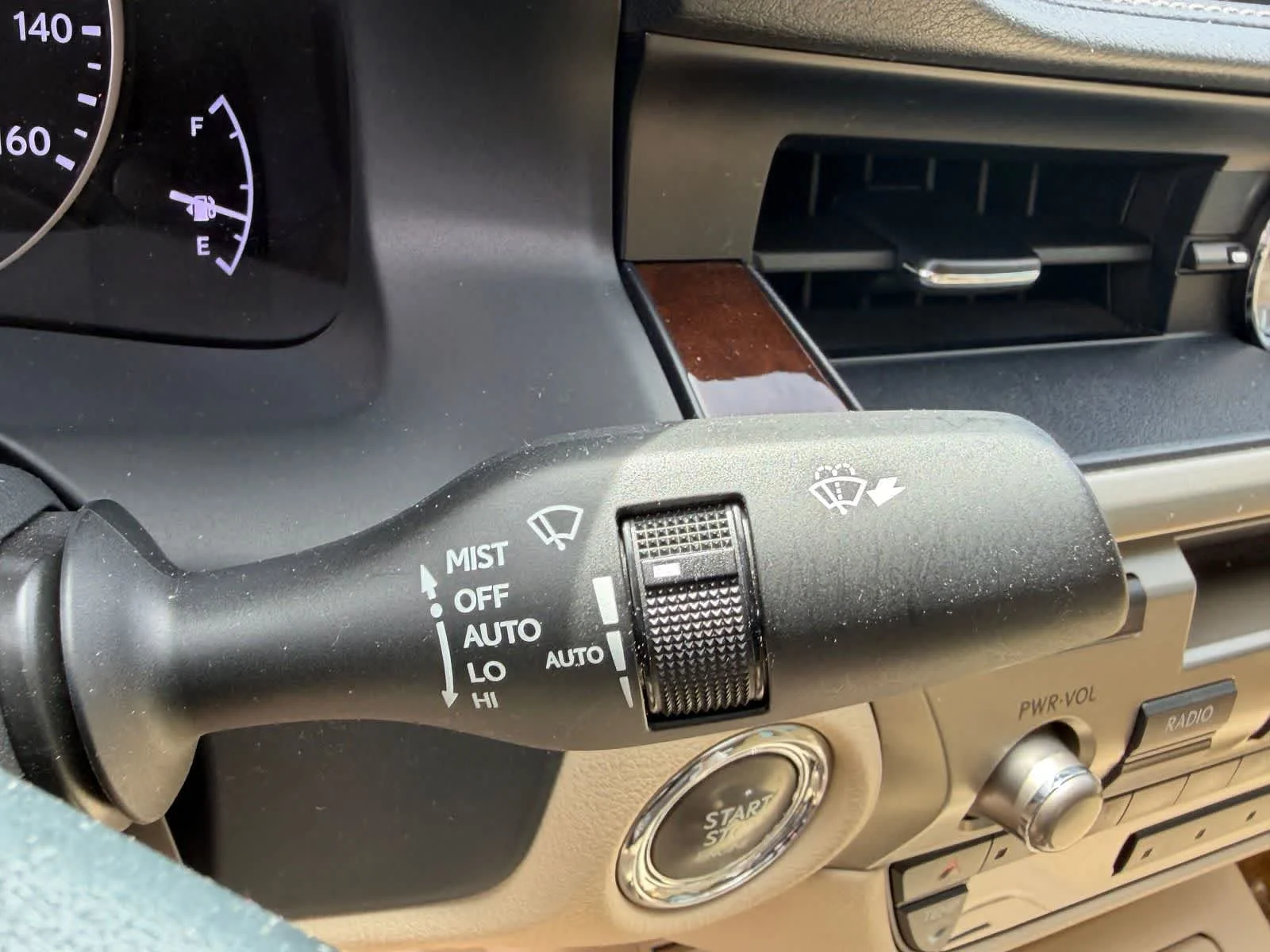 Used 2013 Obsidian Lexus 4dr Sdn image 24