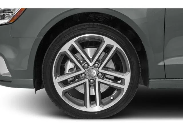 Used 2019 Ibis White Audi Premium image 11