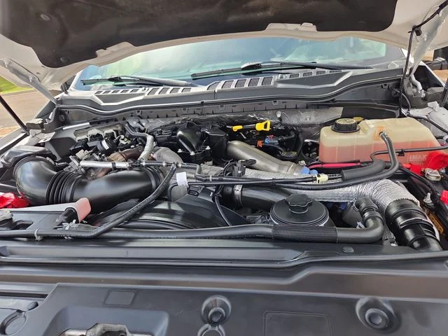 Used 2017 White Ford Lariat image 30