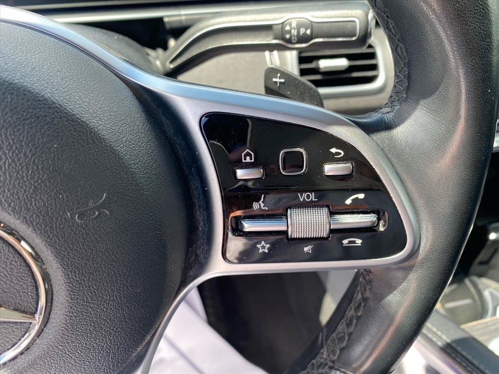 Used 2020 White Mercedes-Benz GLE 350 image 16