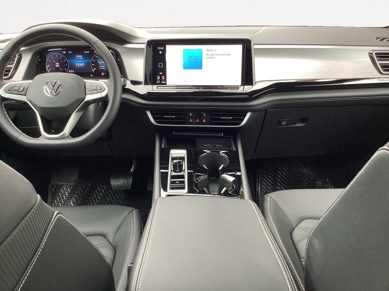 New 2026 OPAL WHITE Volkswagen 2.0T SE w/Technology image 13