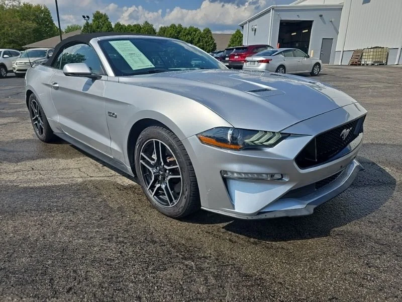 Used 2019 Silver Ford GT Premium image 3