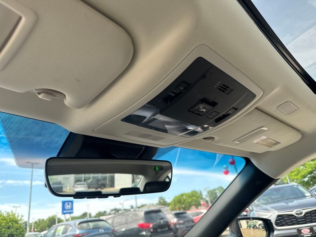 Used 2020 Gray Lexus 350 image 31
