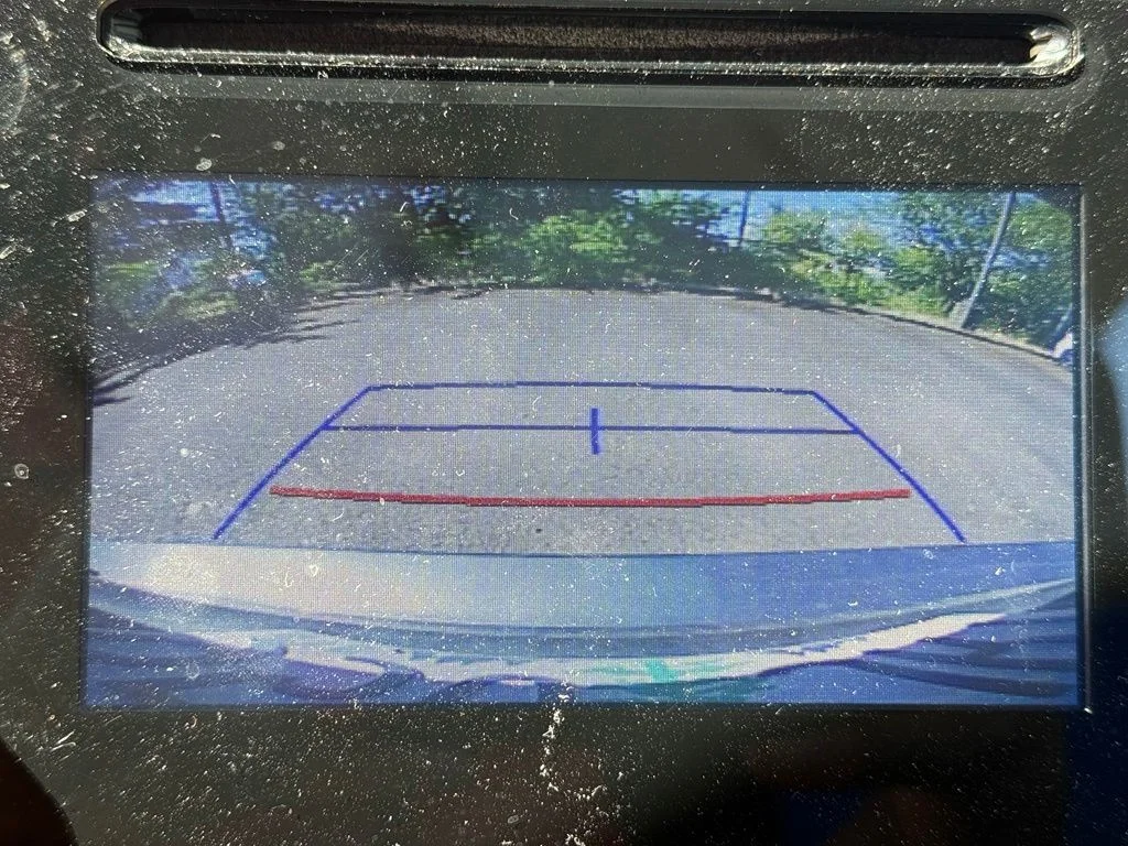 Used 2017  Toyota L image 11
