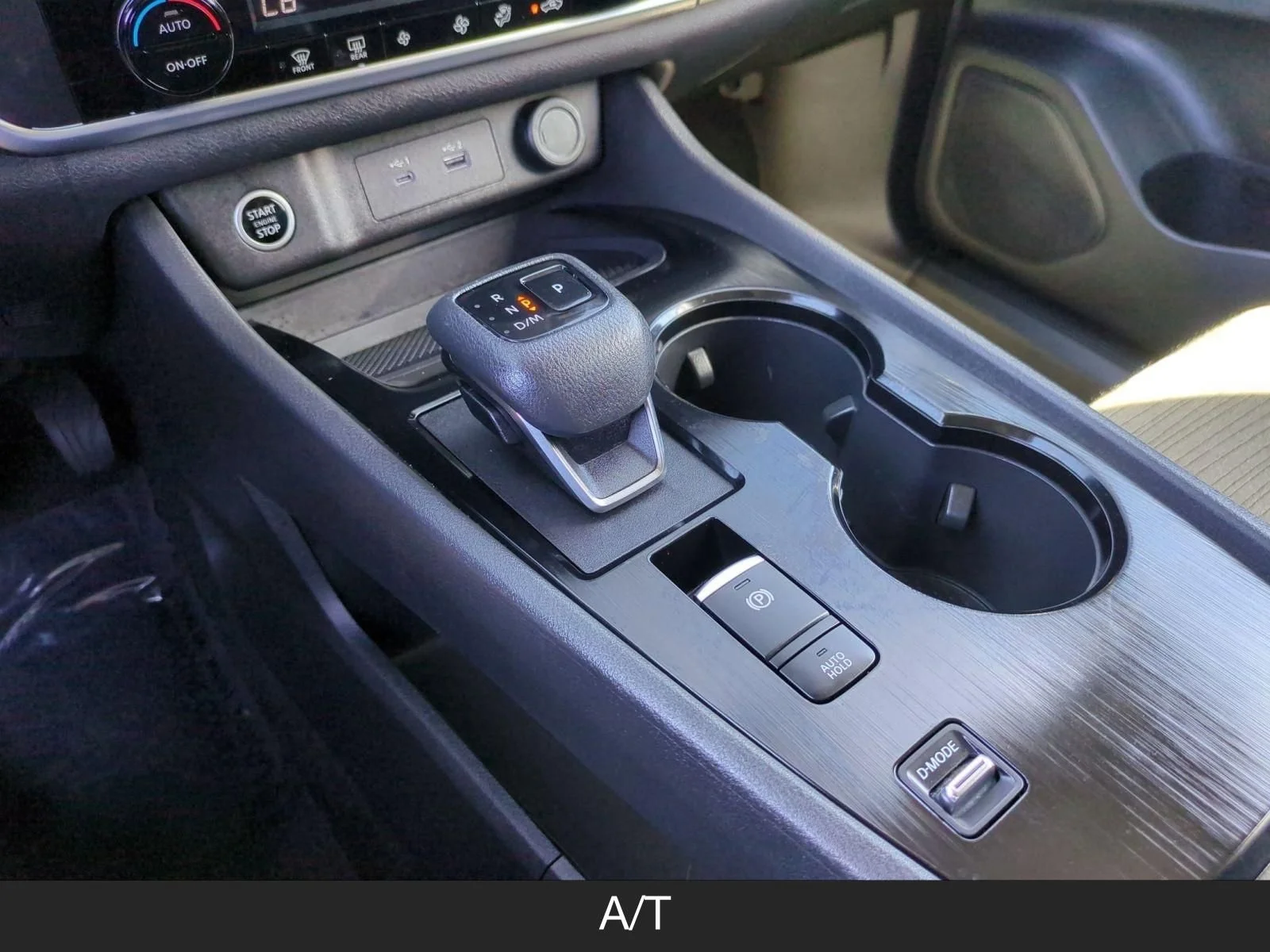 2023 Nissan Rogue SV - Photo 16