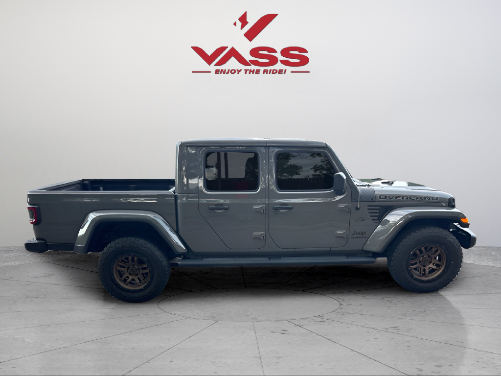 Certified Used 2021 Gray Jeep Overland image 6