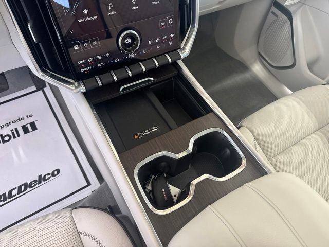 2026 GMC Acadia Denali - Photo 16