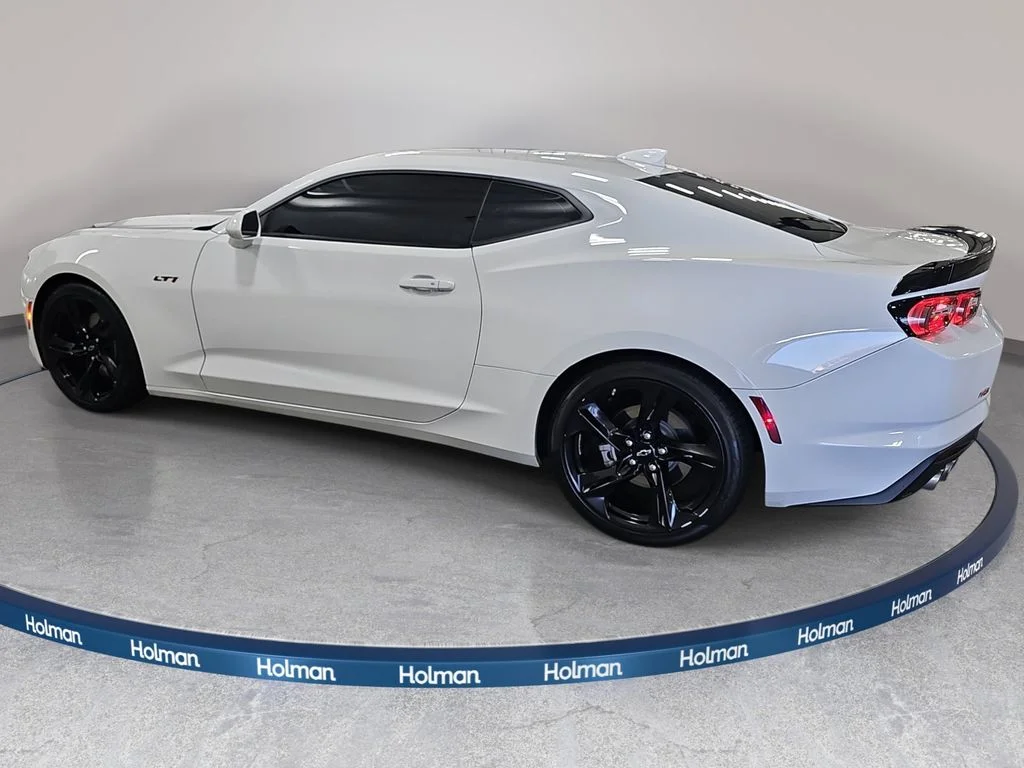 Used 2023 White Chevrolet LT1 image 9