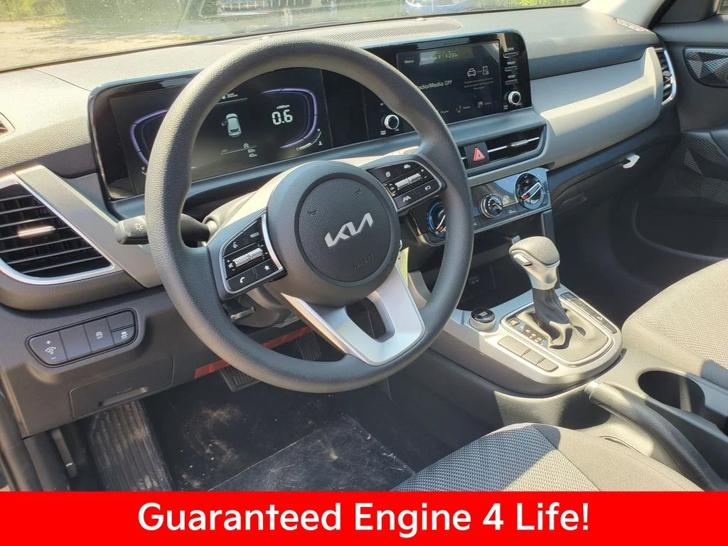 New 2026 Fusion Black Kia LX image 8
