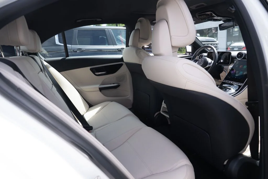 Used 2025  Mercedes-Benz C 300 image 23