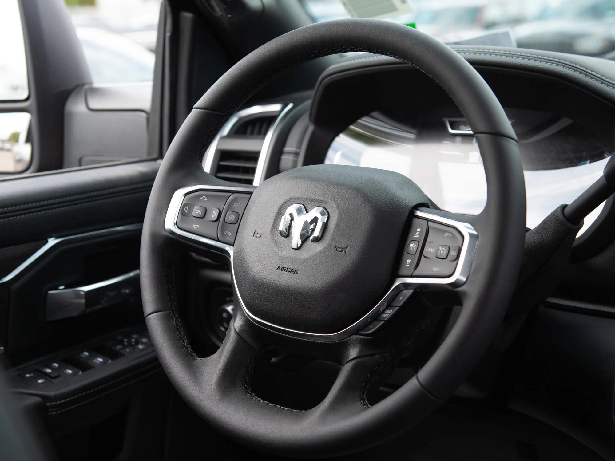 Used 2025 Grey RAM Laramie, 2 Inch image 15