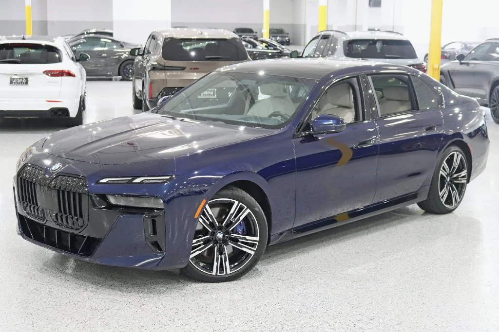Used 2023 Blue BMW 760i xDrive image 7