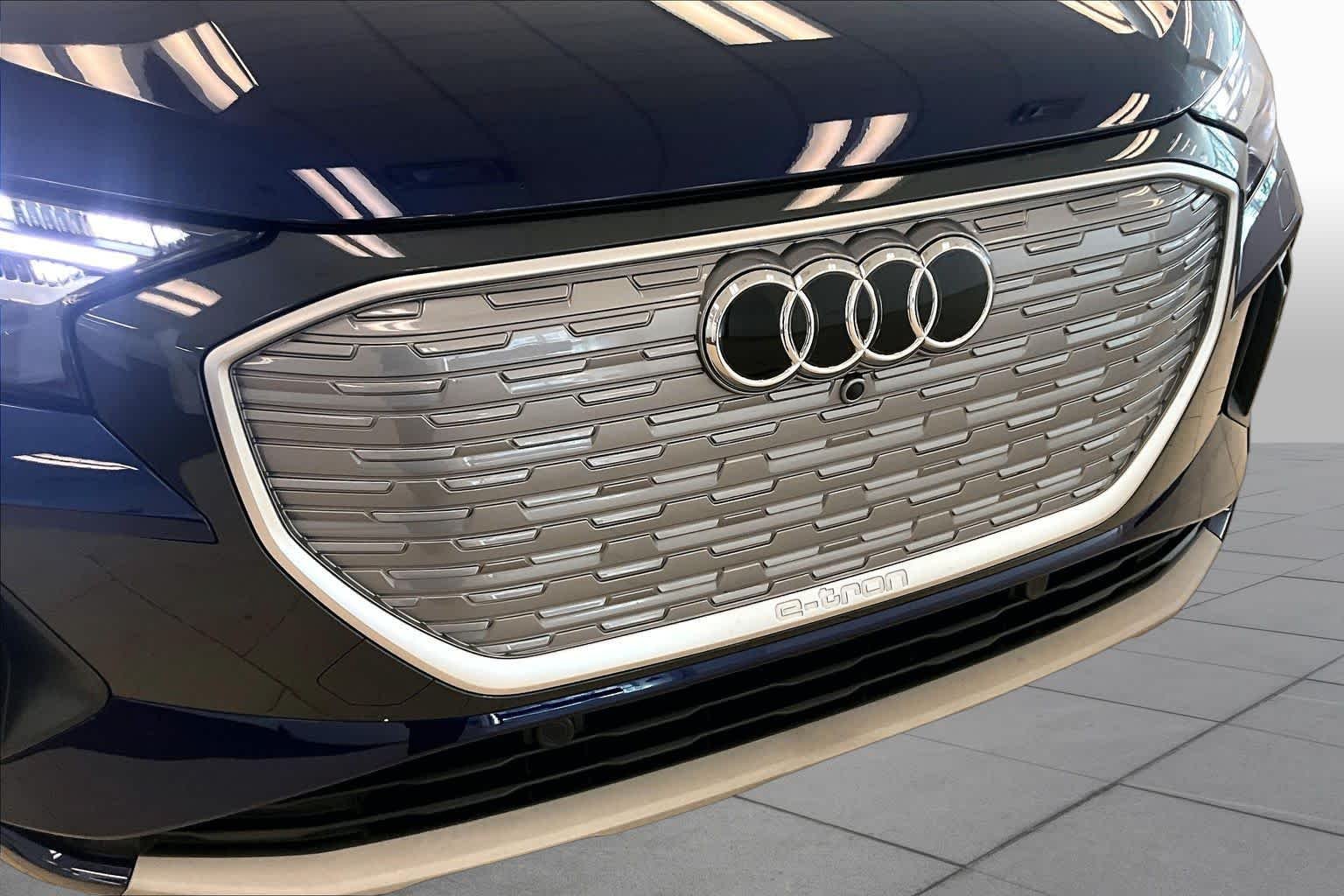 Used 2022 Navarra Blue Metallic Audi Prestige image 28
