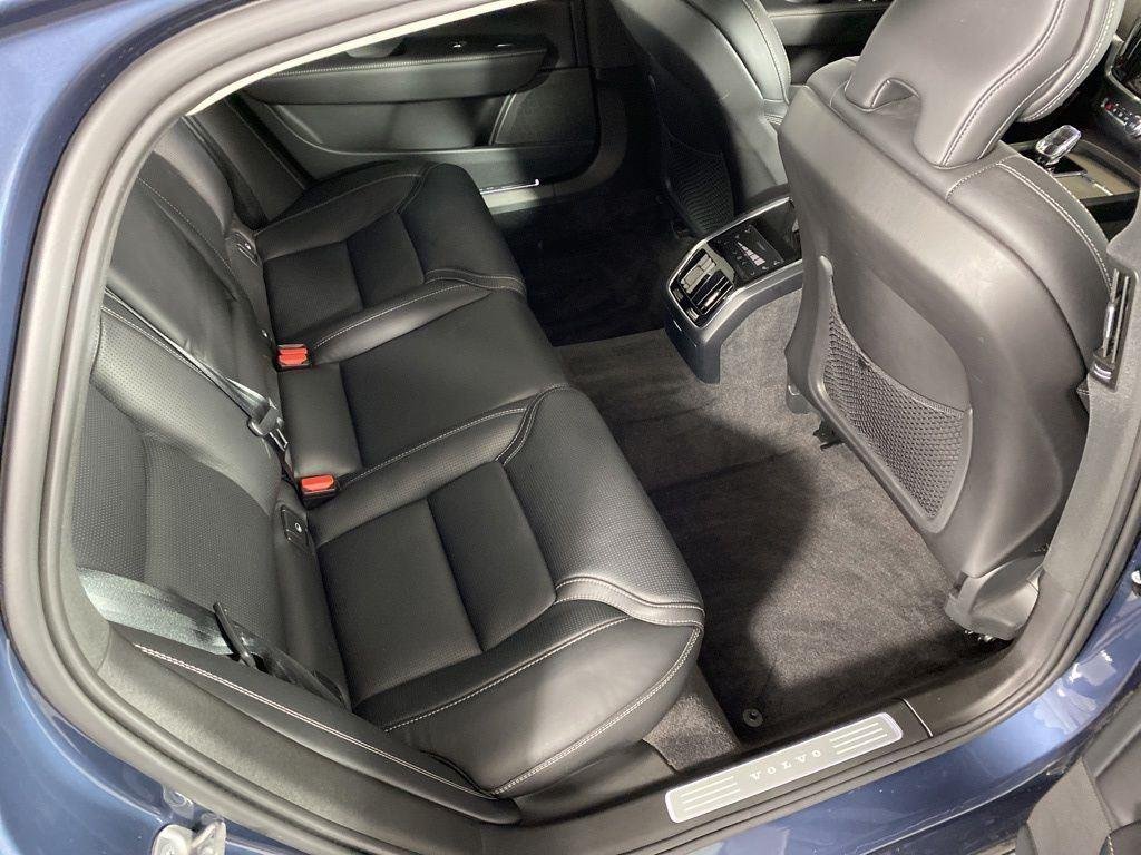 Used 2023 Denim Blue Metallic Volvo Ultimate image 19