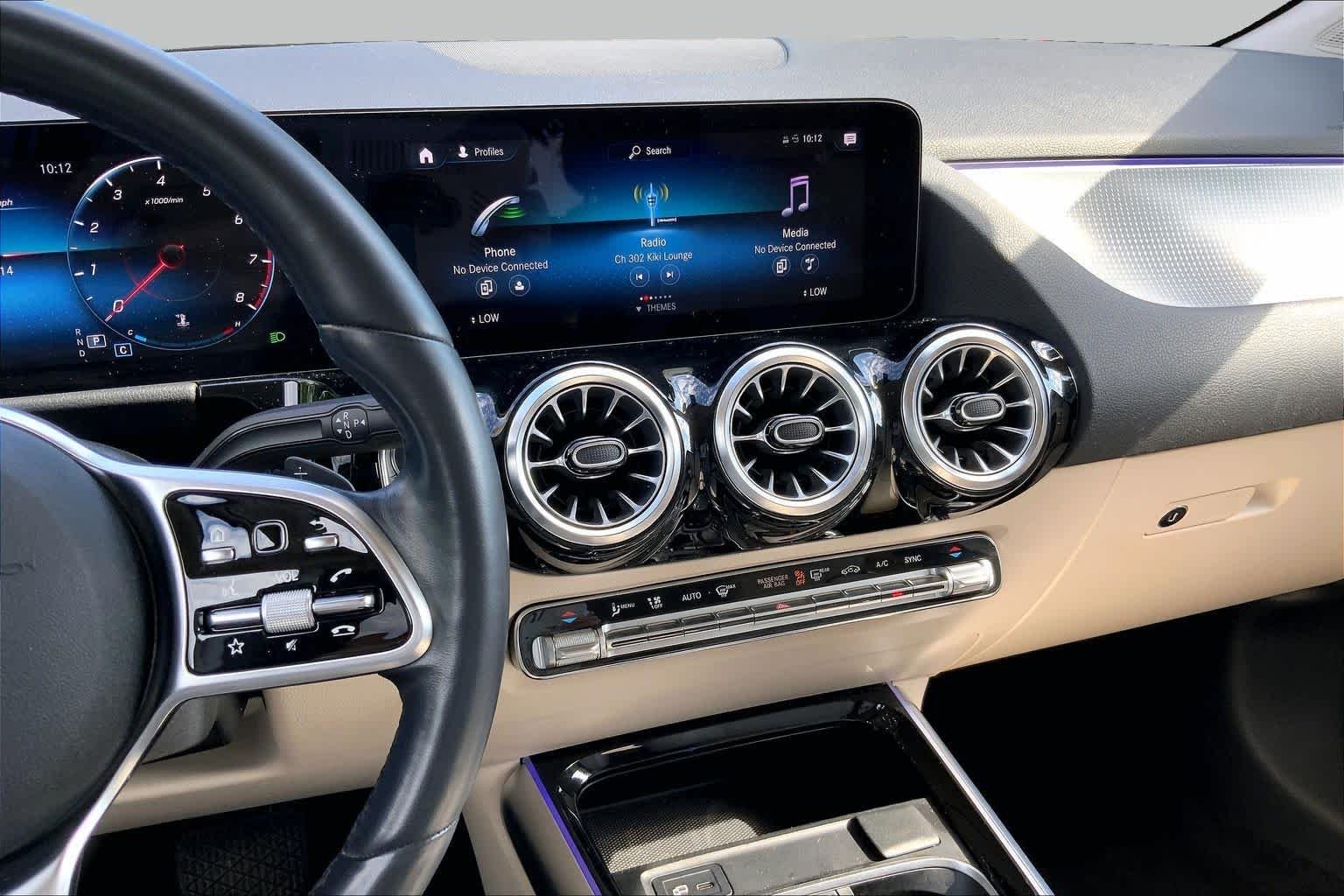 Used 2022 Polar White Mercedes-Benz GLA 250 image 7