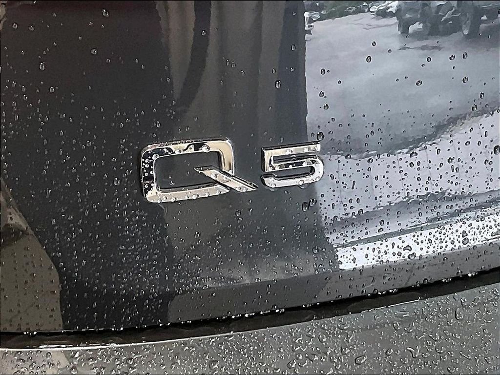 Used 2018 Gray Audi 2.0T image 29