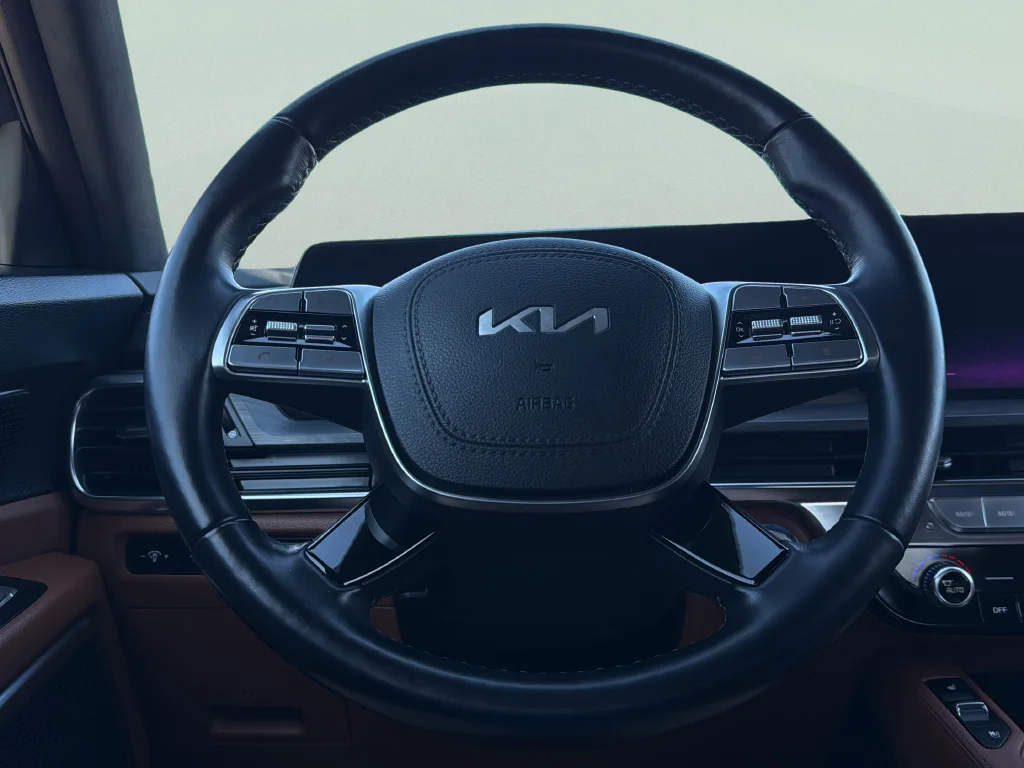Used 2024 Gravity Gray Kia SX-Prestige X-Line image 31