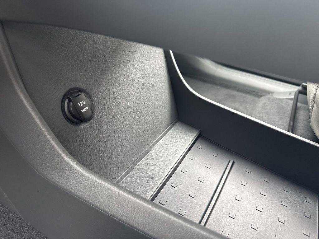 New 2026 Silver Hyundai SEL AWD image 15