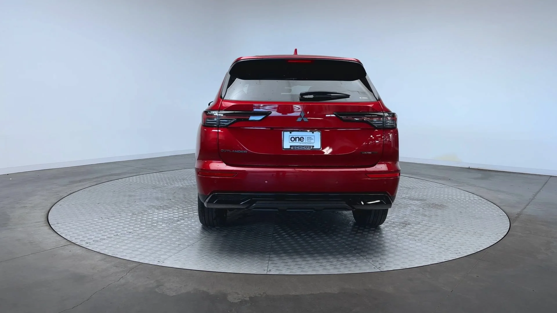 New 2026 Red Diamond Mitsubishi LE image 7