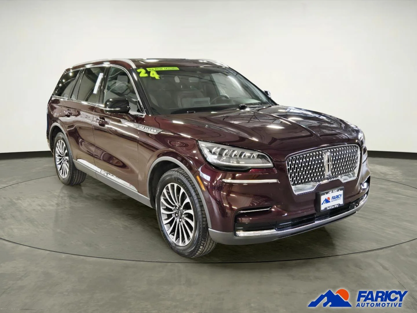 Used 2024 Diamond Red Metallic Tinted Clearcoat LINCOLN RESERVE image 7