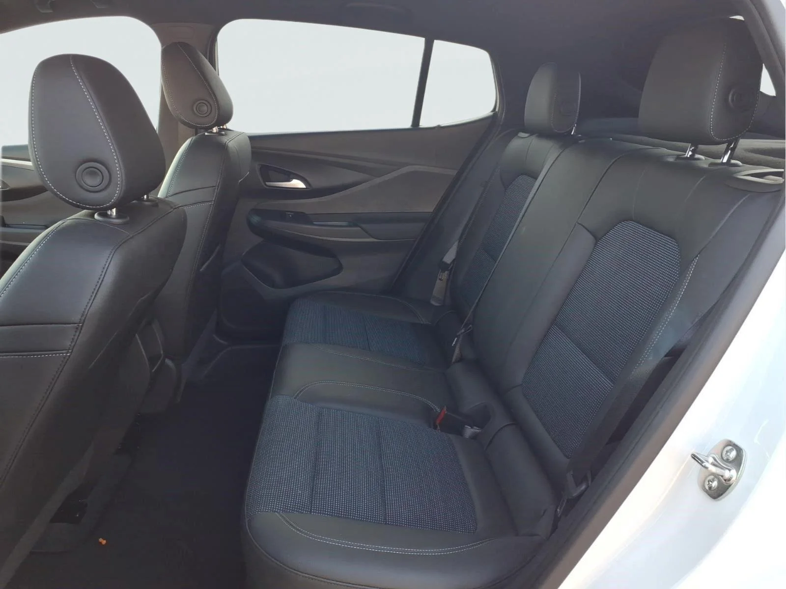 Used 2026 Summit White Buick Preferred image 10
