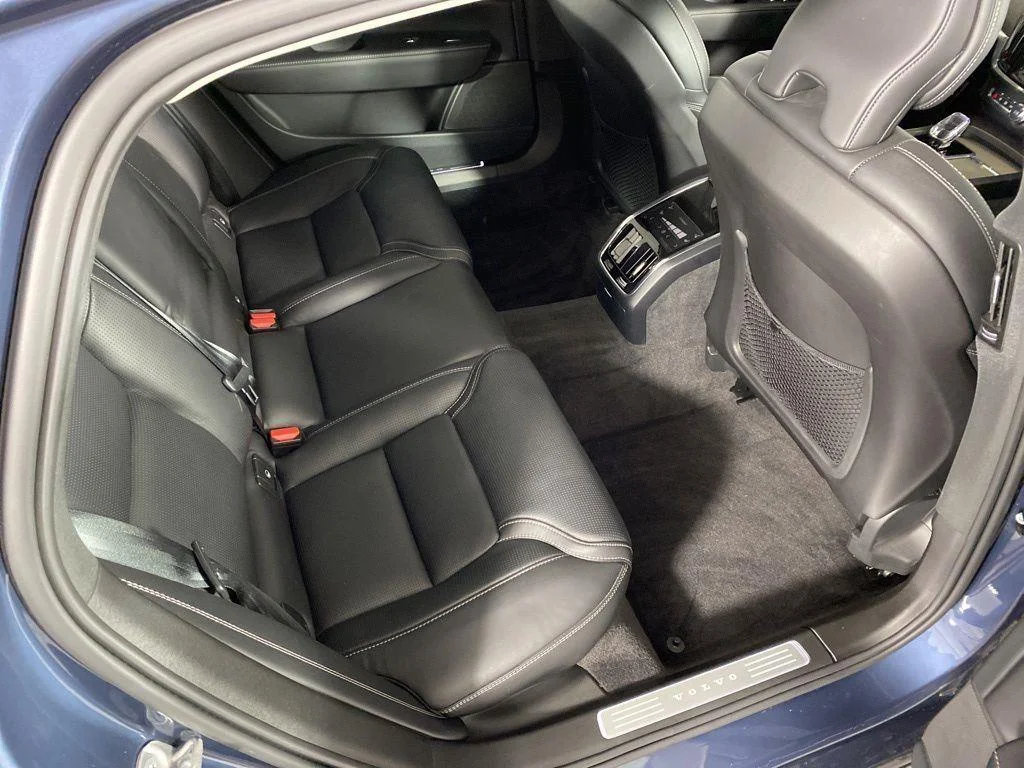 Used 2023 Denim Blue Metallic Volvo Ultimate image 19
