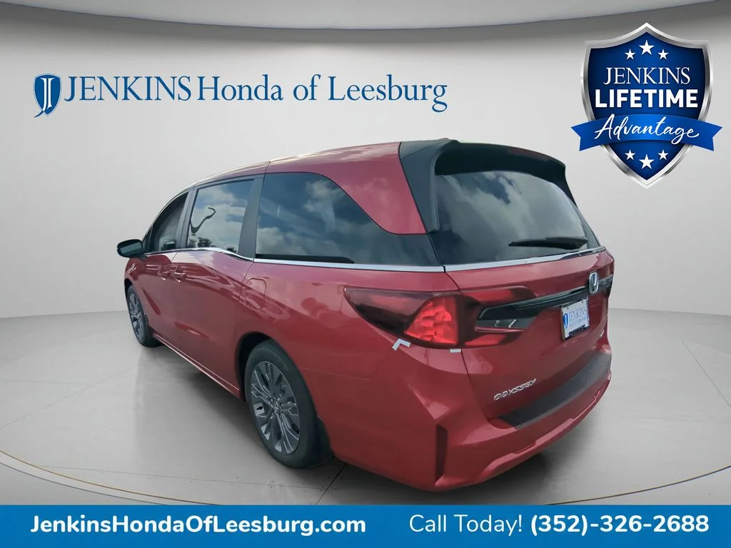 New 2026 Radiant Red Metallic II Honda Touring image 5