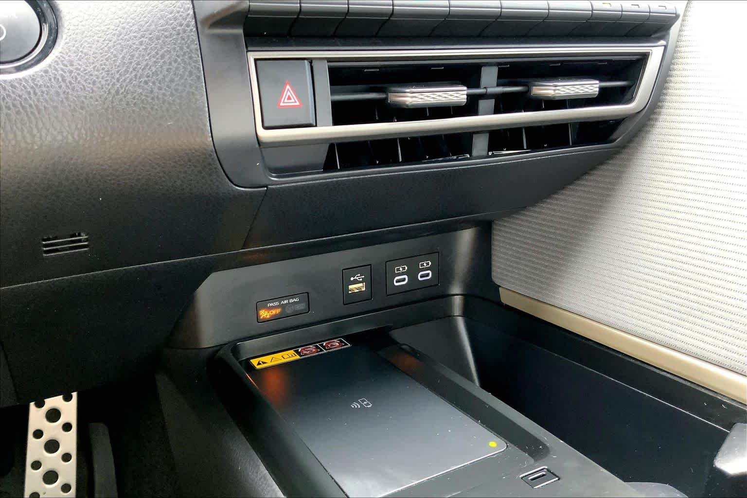 Used 2025 Ocean Gem Toyota SE image 64