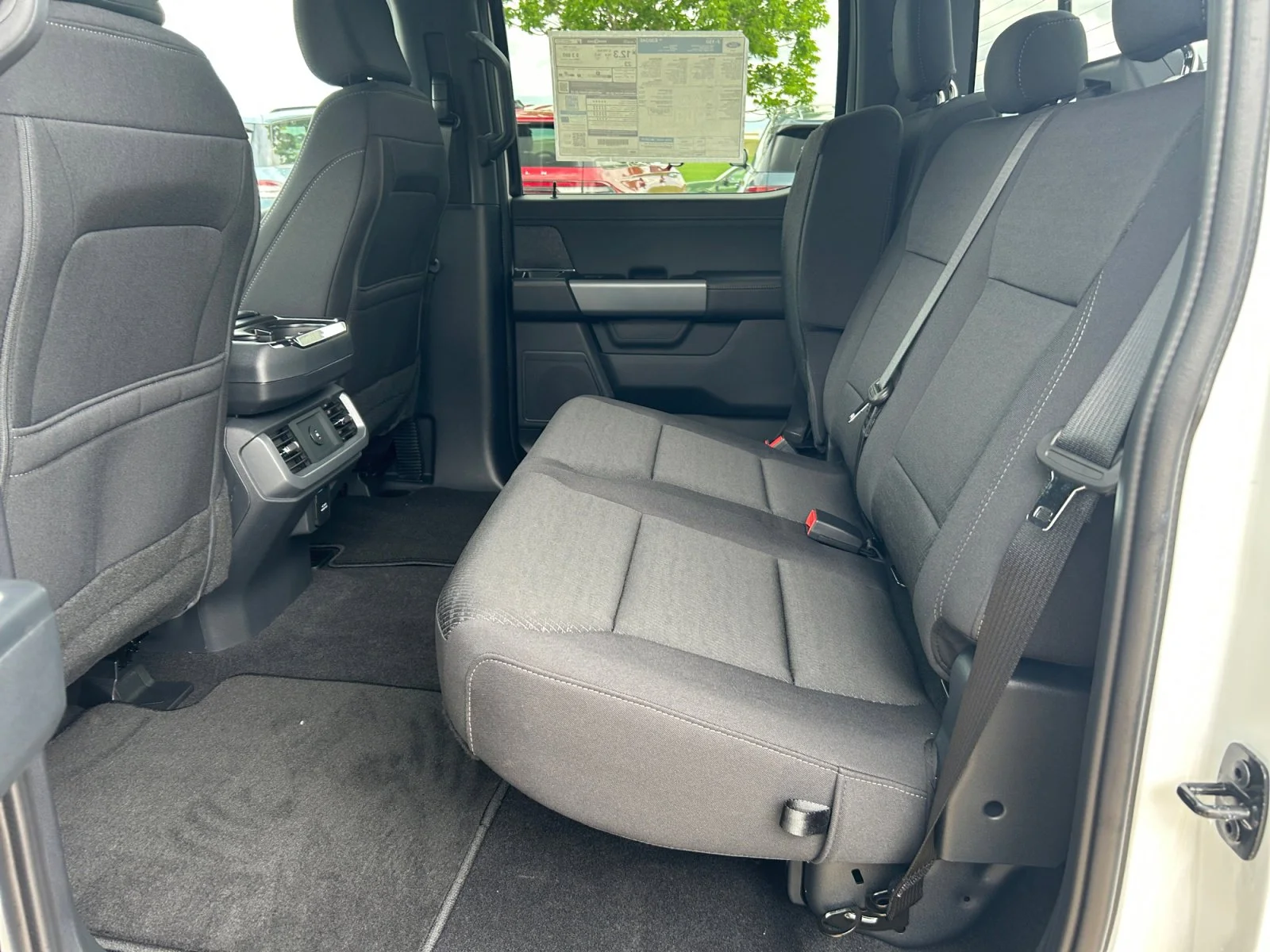 New 2026 Oxford White Ford XLT image 18