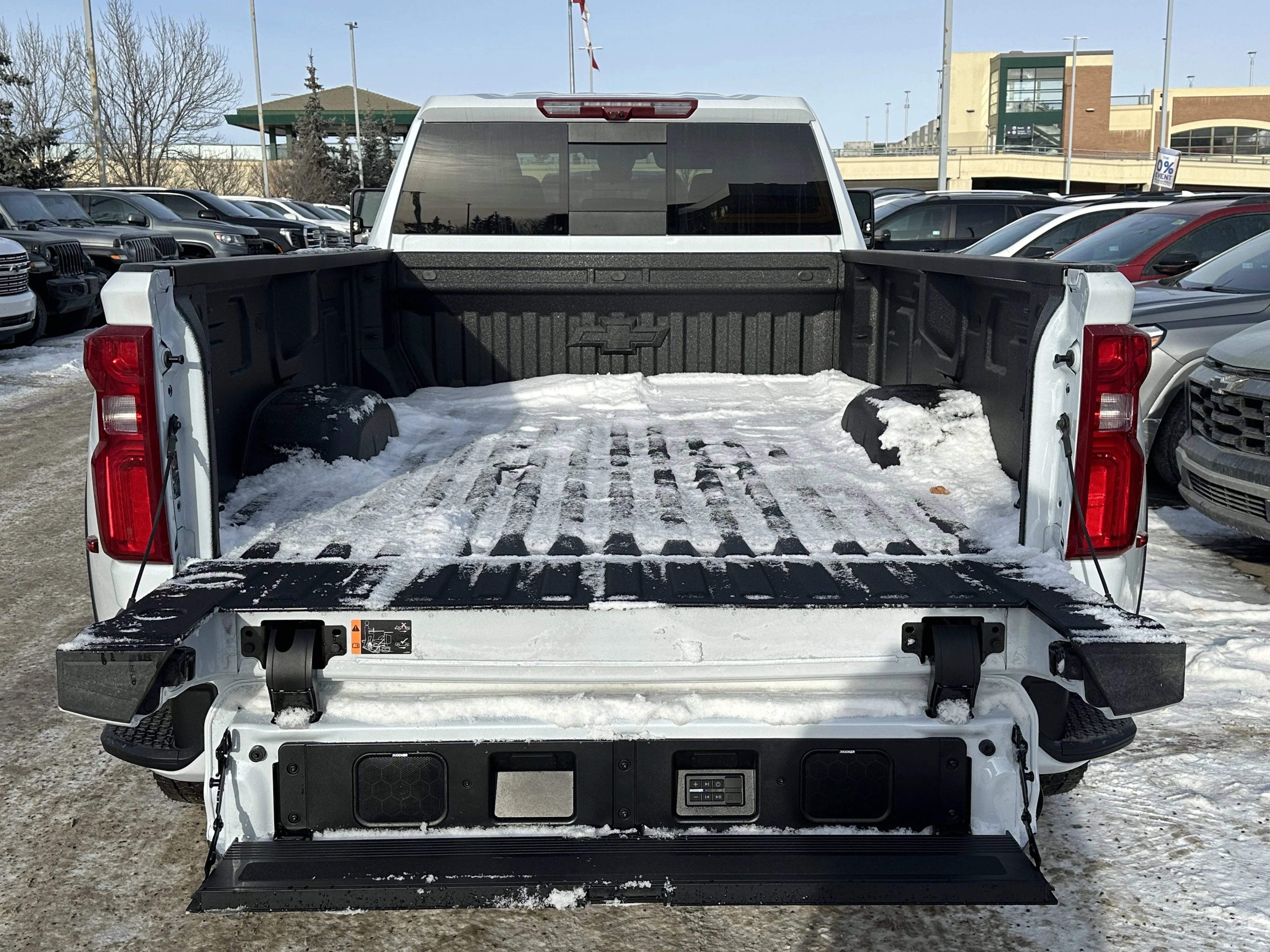 New 2026 Polar White Tricoat Chevrolet High Country image 11