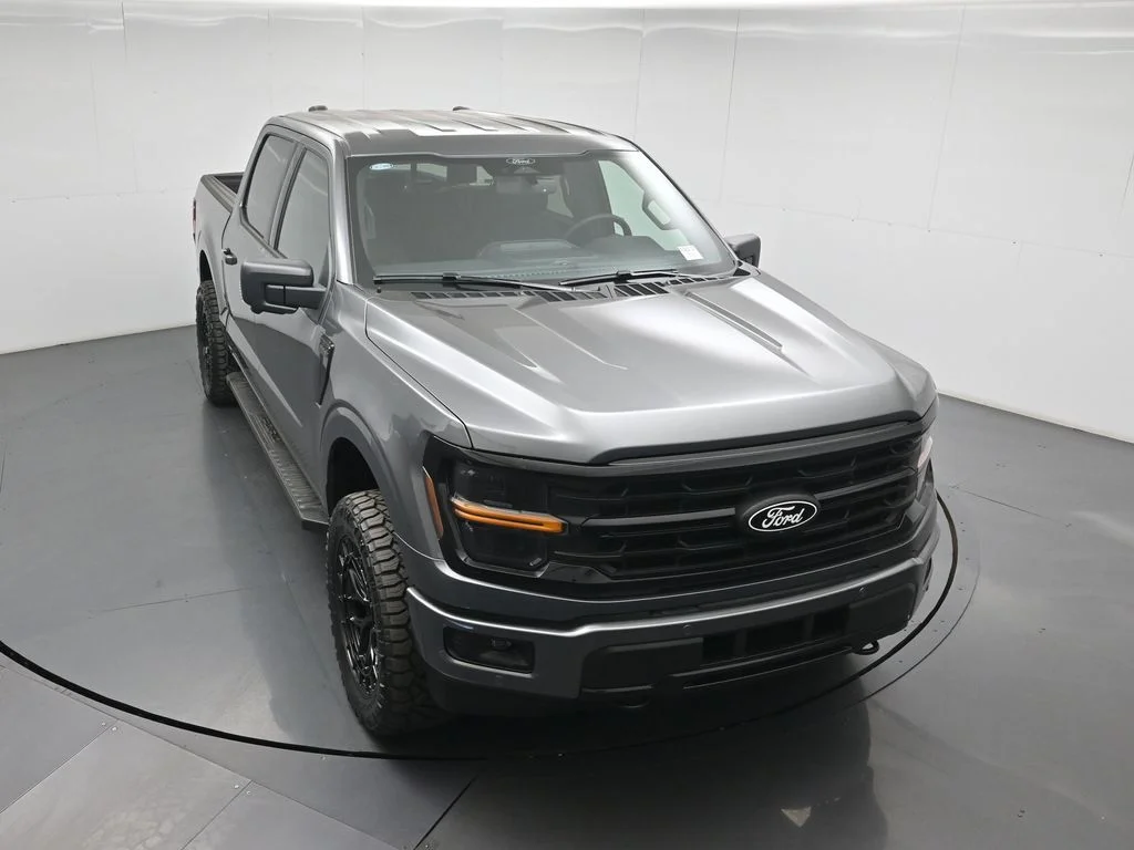 New 2026 Carbonized Gray Metallic Ford XLT image 37