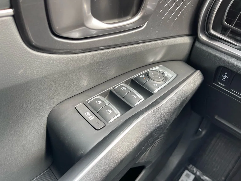 New 2026 White Kia LX image 22