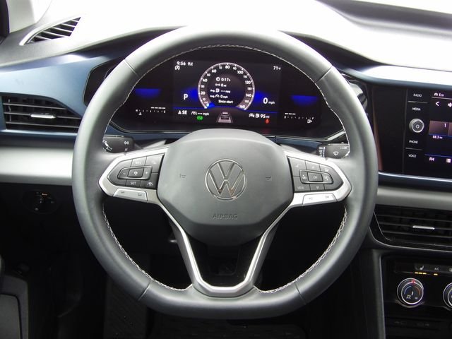 Used 2023 Pure White Volkswagen 1.5T SE image 21