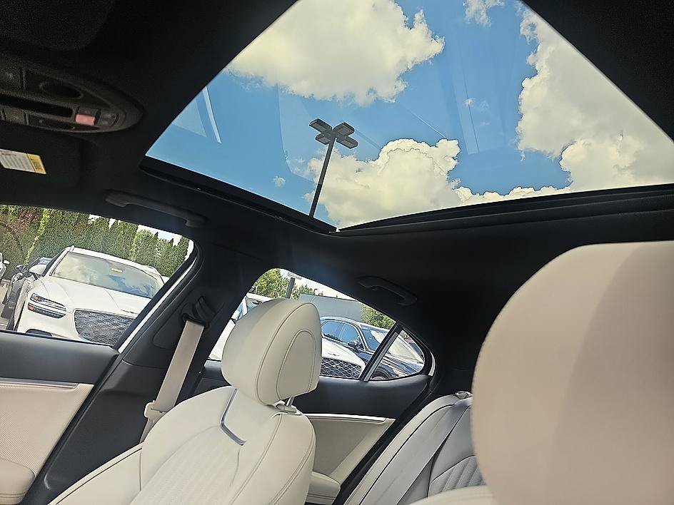 Used 2025 Alta White Genesis 2.5T image 30
