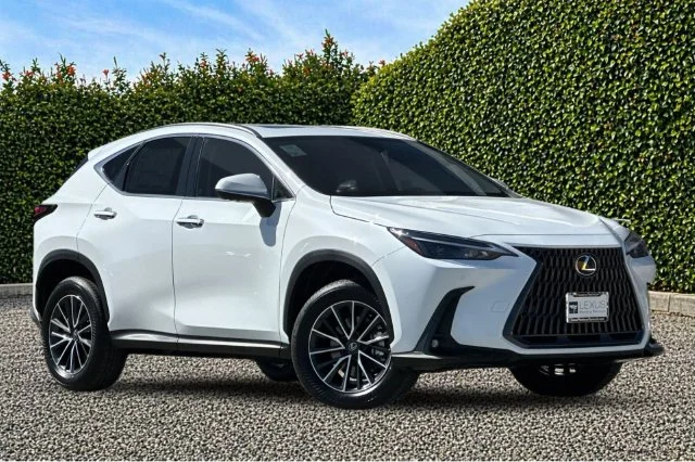 New 2026 Ultra White Lexus PREMIUM image 2