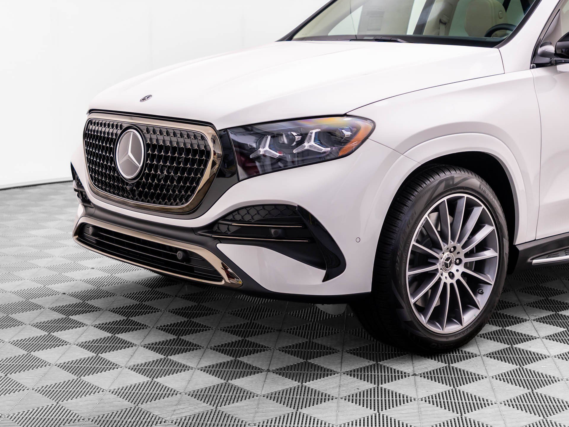 New 2027 Polar White Mercedes-Benz GLE 450 image 44