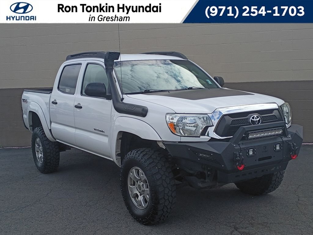 Used 2012 Super White Toyota Base image 1