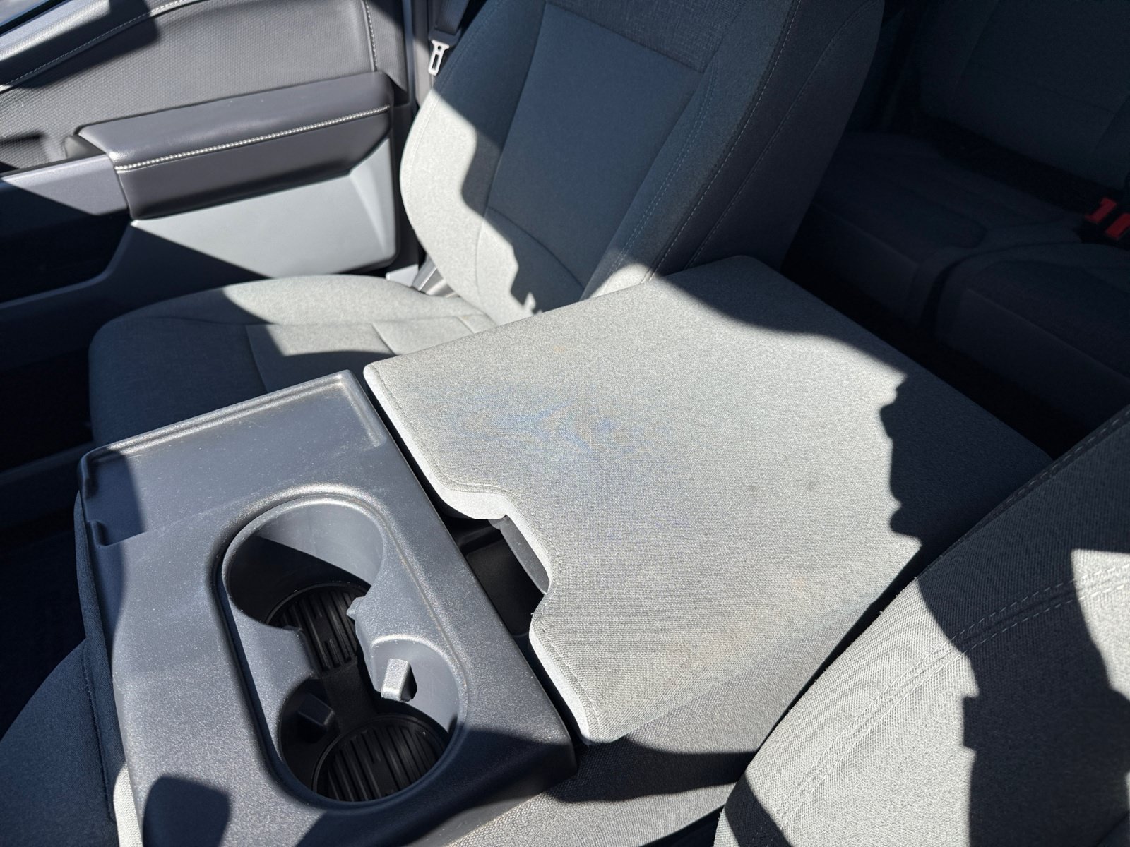Certified Used 2025 White Metallic Ford XLT image 14