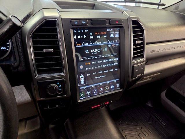 Used 2019 White Ford XLT image 26
