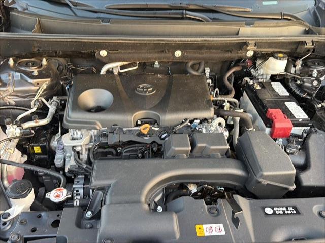 Certified Used 2024 MAGNETIC GRAY MET. Toyota  image 35
