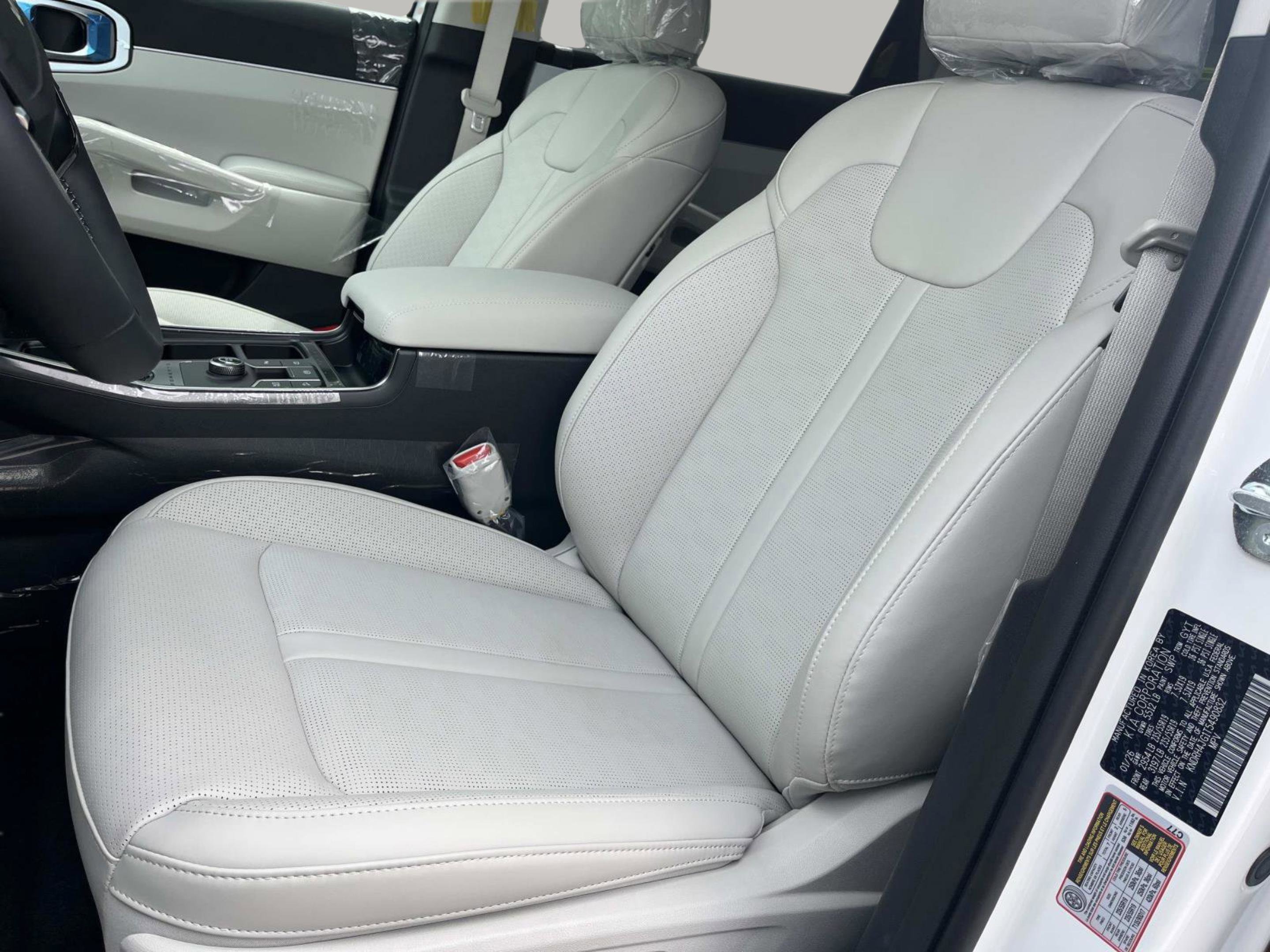 New 2026 Snow White Pearl Kia EX image 26