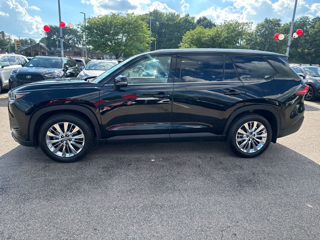 Used 2024 Black Toyota Platinum image 4