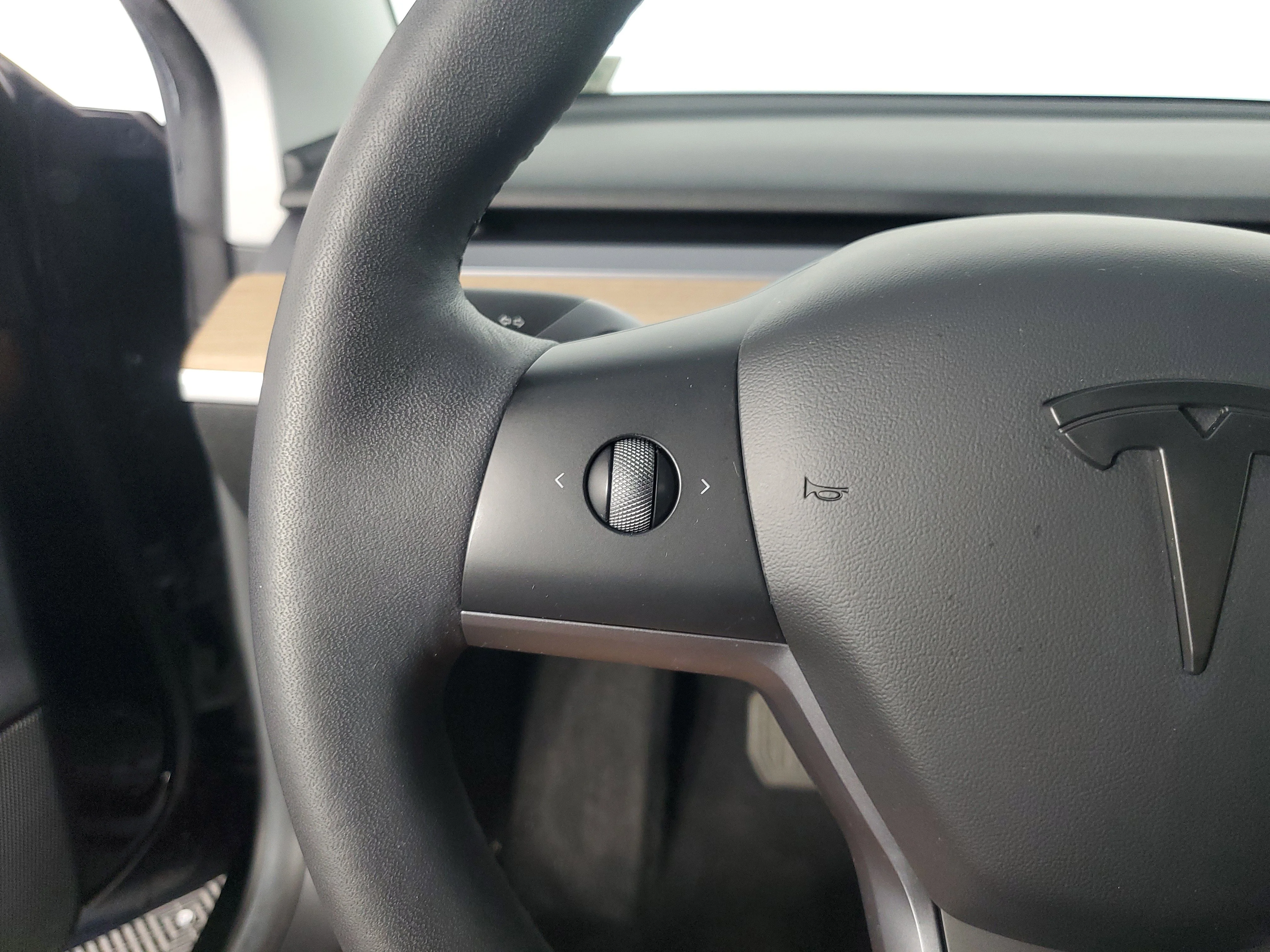 Used 2021 Solid Black Tesla Long Range image 22