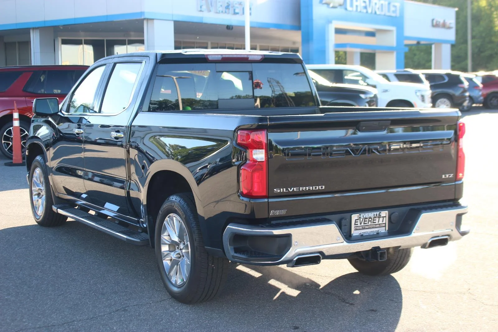 Used 2022 Black Chevrolet LTZ image 5