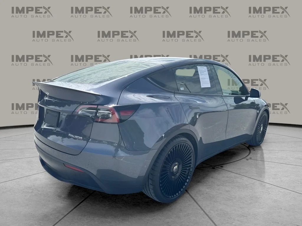 Used 2022 Gray Tesla Performance image 3