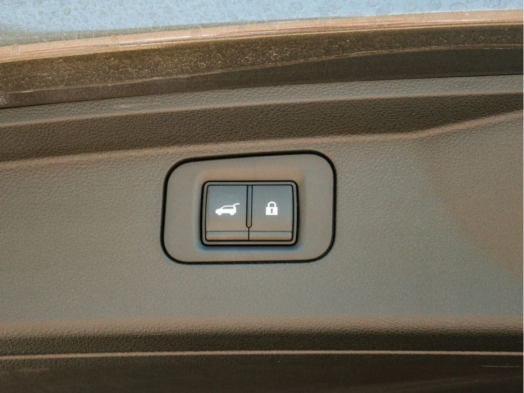 Used 2025 Anthracite Gray INFINITI PURE image 25
