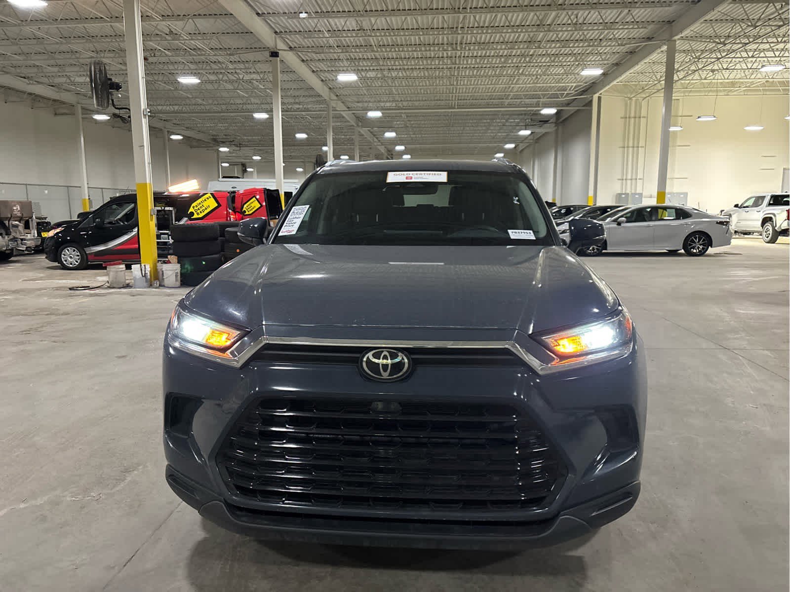 Used 2025 Toyota Grand Highlander XLE with VIN 5TDAAAA55SS023209 for sale in Golden Valley, Minnesota