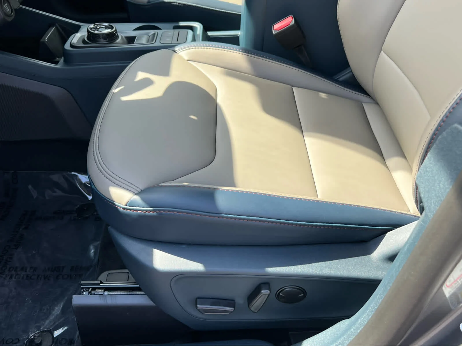 New 2026 Carbonized Gray Metallic Ford Lariat® image 30